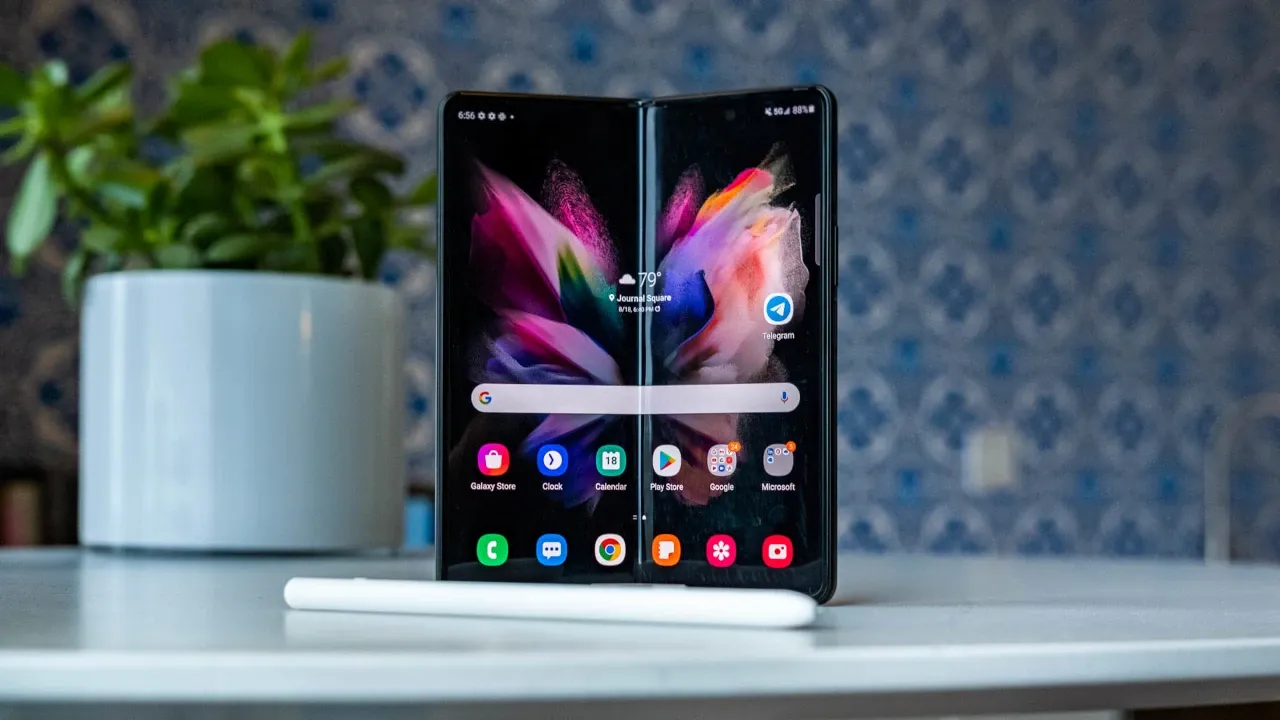 Samsung Galaxy Z Fold 3: последние обновления ПО