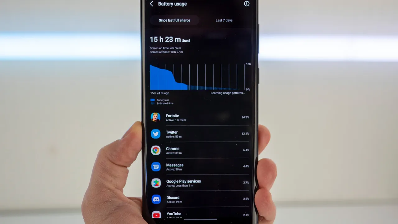 One UI 7 (Android 15) может улучшить время автономной работы
