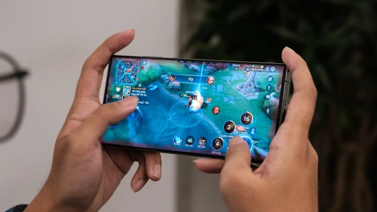 Samsung Galaxy S25 может стать отличным игровым смартфоном
