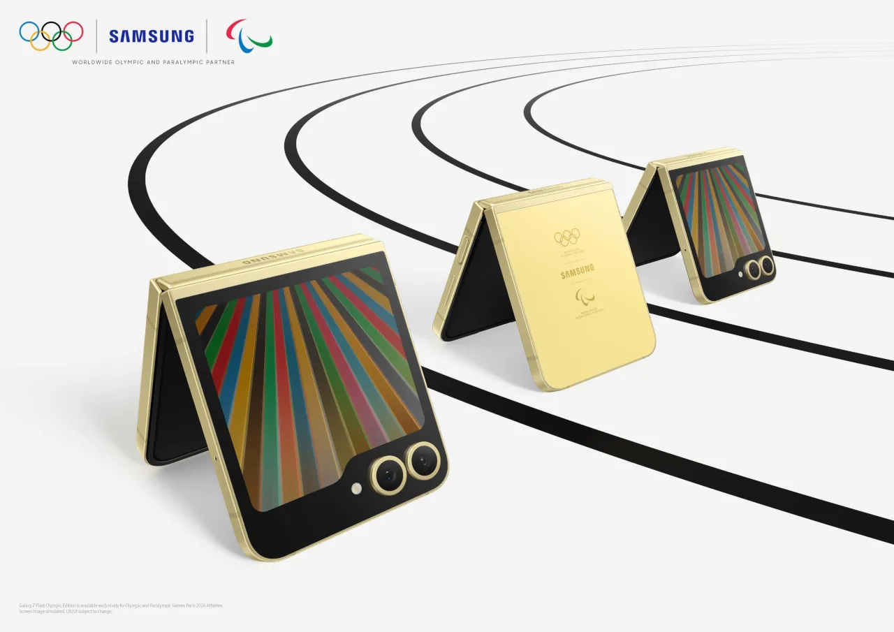 Samsung Galaxy Z Flip 6 Olympic Edition на беговой дорожке